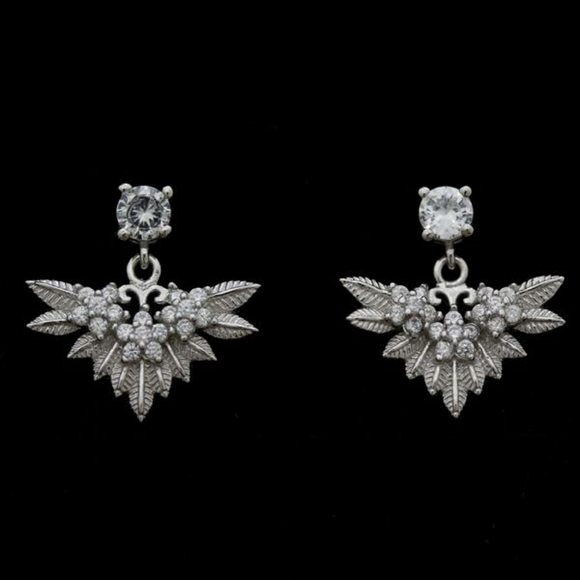 Leaf Pendant Set - Picture 1 of 3